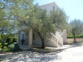  Apartments Maslina  Люмбарда